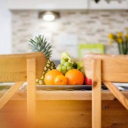 Contemporary Trumpington Apartment With Self Check-In ,Free On-Site Parking, Terrace, Super Fast Wifi & 5 Mins Drive To Papworth & Addenbrookes Hospitals Cambridge  Ngoại thất bức ảnh